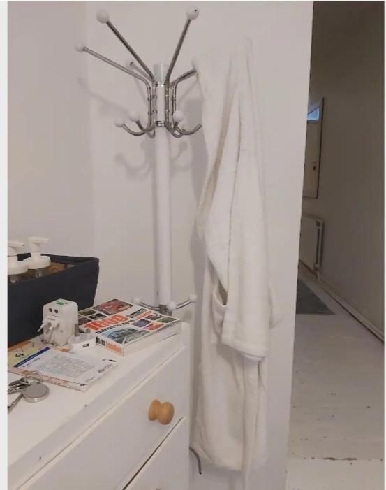 Centrel To London Single Bed Room Quiet Home With Host And Breakfast Ngoại thất bức ảnh